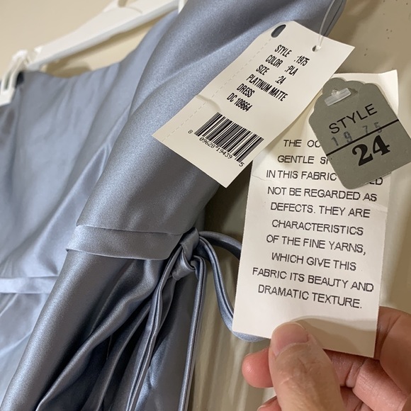 NWT. Dessy Collection USA Made Strapless Platinum Matte Maxi Dress Plus-24. - Picture 3 of 12